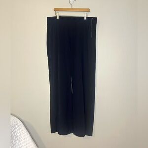 Athleta | Navy and Black Wide-Leg Pants size 12